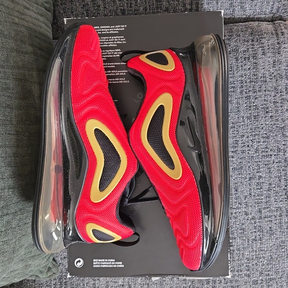 AIR MAX 720 - Picture 4 of 6
